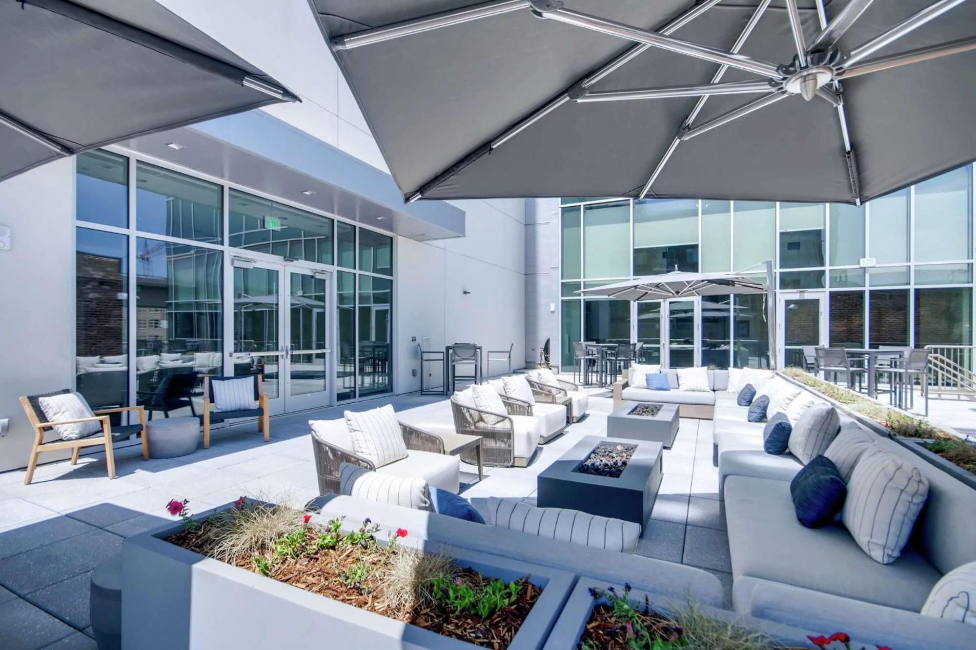 Hilton Garden Inn Denver Union Station Dış mekan fotoğraf